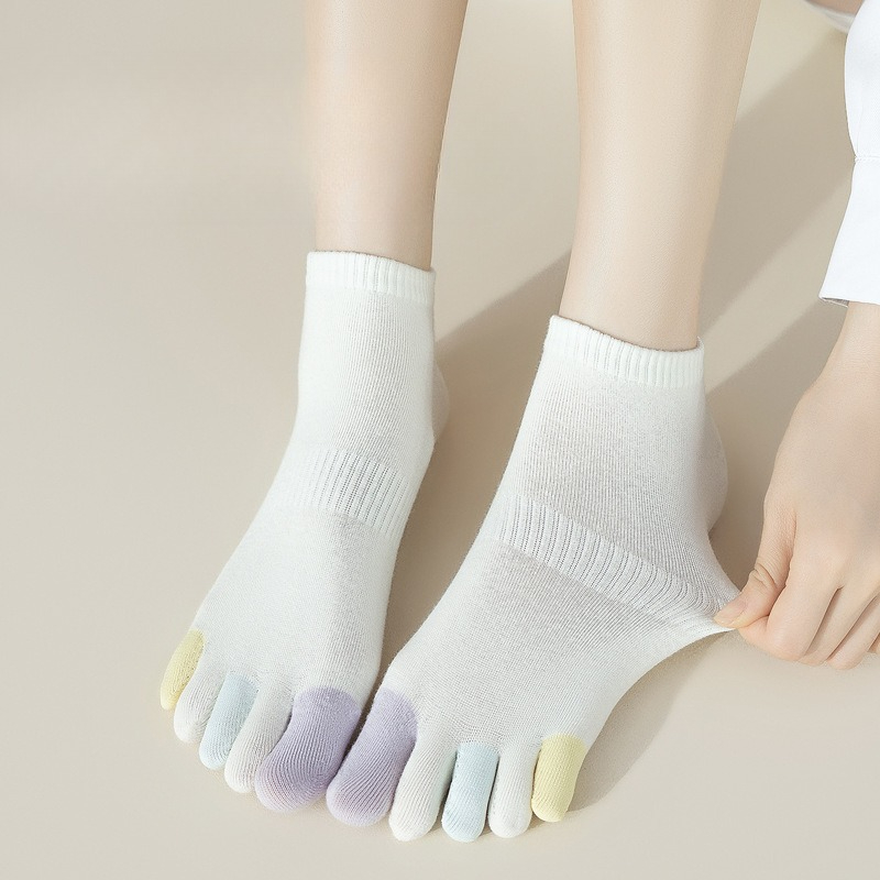 6 par letnich, cienkich, oddyc – Toe Sock Split recenzja i cena